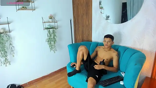 Snapshot of Jeffry_wolvess chatting on February 28, 3:26 pm Jeffry wolvess online show from February 28, 3:26 pm