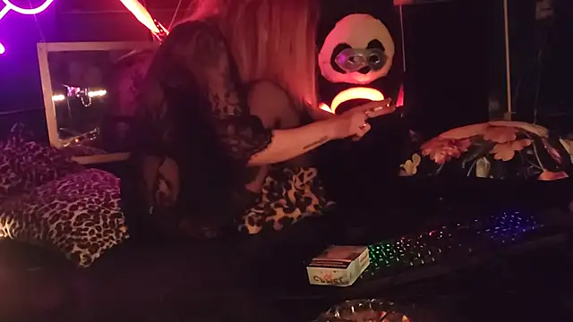 anonymouszN online show from January 15, 10:46 pm