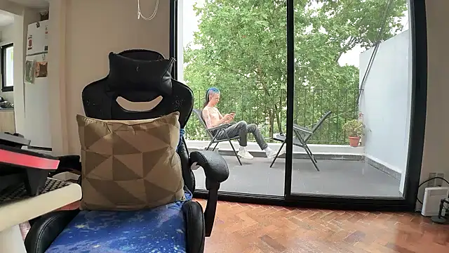 Snapshot of Den_BlueXx chatting on November 27, 6:54 pm Den BlueXx online show from November 27, 6:54 pm