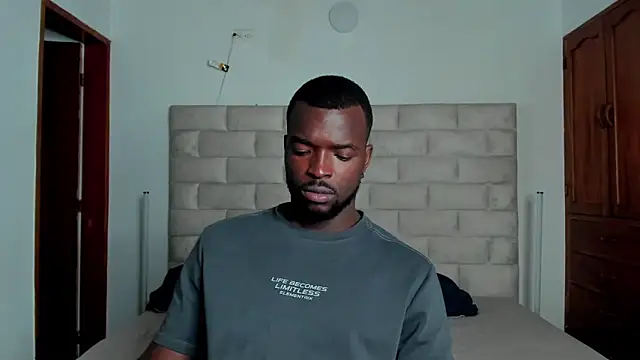 Dylan Taylor online show from December 5, 12:25 pm