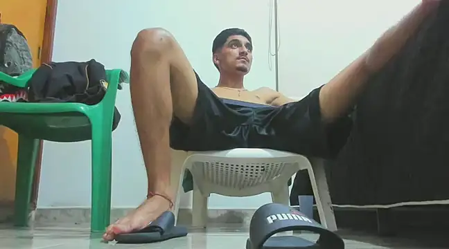 Snapshot of latin_bbc chatting on January 8, 5:37 am latin bbc online show from January 8, 5:37 am