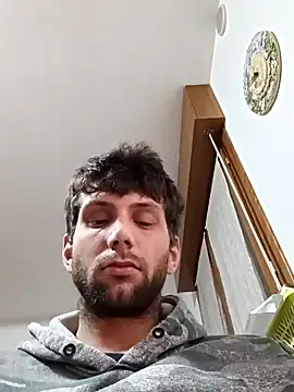 dariodario online show from February 8, 8:42 am