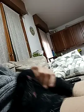 dariodario online show from February 9, 12:30 pm