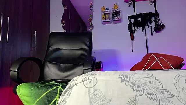 Nymphobuddies online show from March 1, 4:42 pm