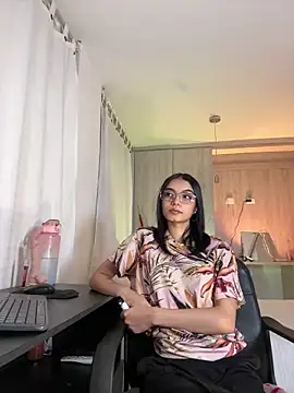 AnabelWolf online show from December 13, 11:28 pm