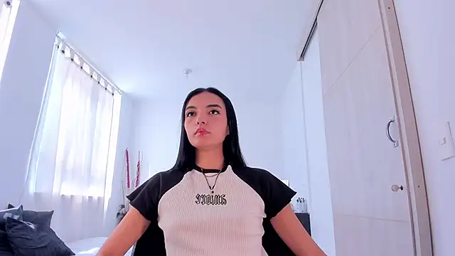 AnabelWolf online show from January 16, 8:03 pm