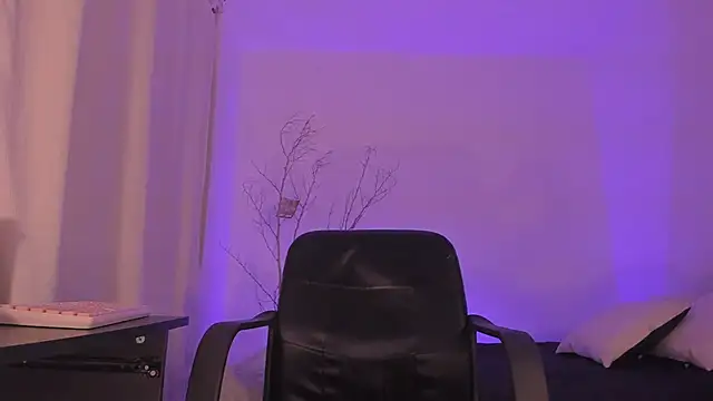 AnabelWolf online show from March 7, 1:09 am