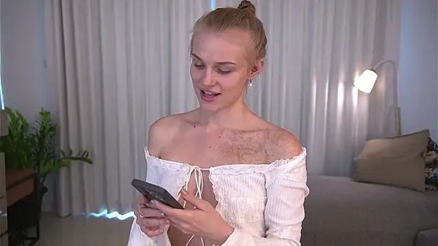 sscarl ii online show from December 17, 4:12 am