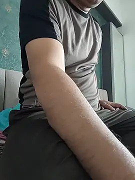 samee00721 online show from February 19, 7:15 am