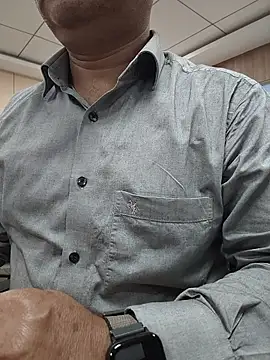 samee00721 online show from May 5, 9:50 am