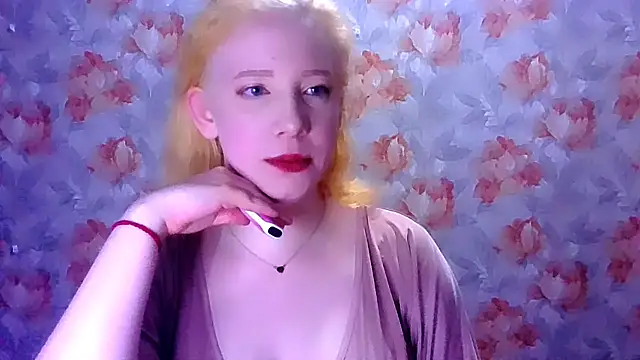 Snapshot of MelxMellie chatting on April 25, 11:57 pm MelxMellie online show from April 25, 11:57 pm