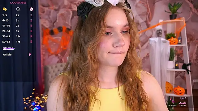 FoxyyKate online show from October 31, 3:35 pm