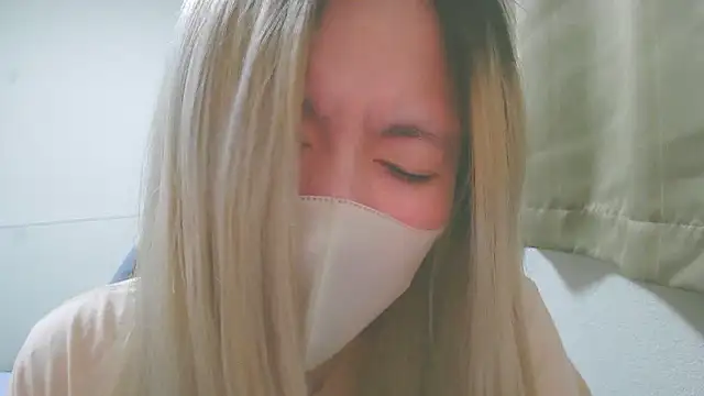 Remi official online show from May 21, 12:34 pm