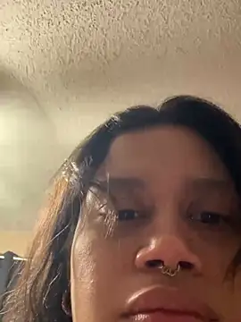 Snapshot of shyfr34k chatting on March 10, 12:51 am shyfr34k online show from March 10, 12:51 am