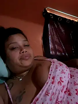 Snapshot of shyfr34k chatting on October 3, 8:39 pm shyfr34k online show from October 3, 8:39 pm