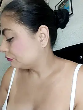 Snapshot of ElizabethWeil chatting on March 3, 1:06 pm ElizabethWeil online show from March 3, 1:06 pm