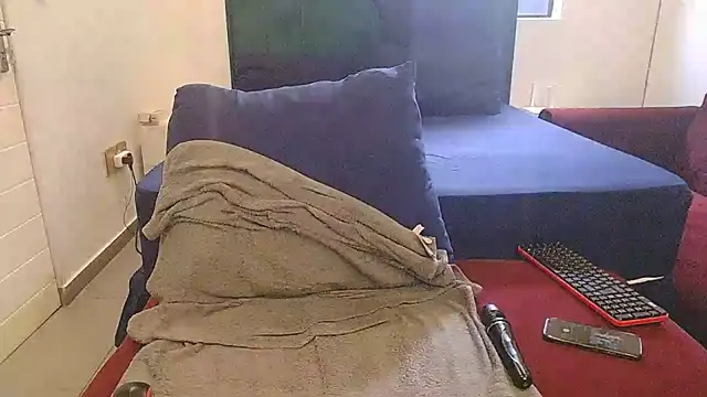 Snapshot of LolaTwerksXX chatting on March 20, 11:59 am LolaTwerksXX online show from March 20, 11:59 am