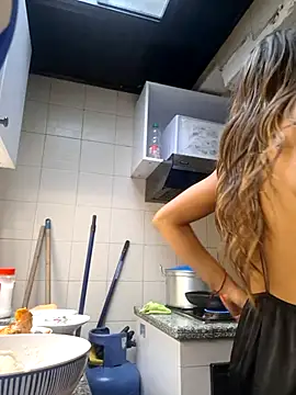 salome drasin online show from October 19, 4:18 pm