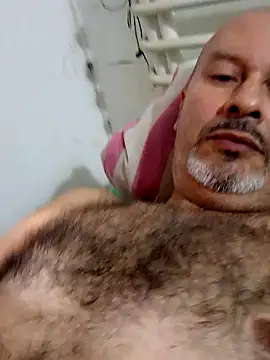 Snapshot of Juan_45 chatting on June 18, 7:29 pm Juan 45 online show from June 18, 7:29 pm