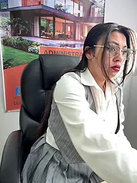 LIZ-06  online show from November 30, 3:27 pm