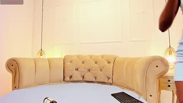 briannaduque online show from March 2, 12:32 pm