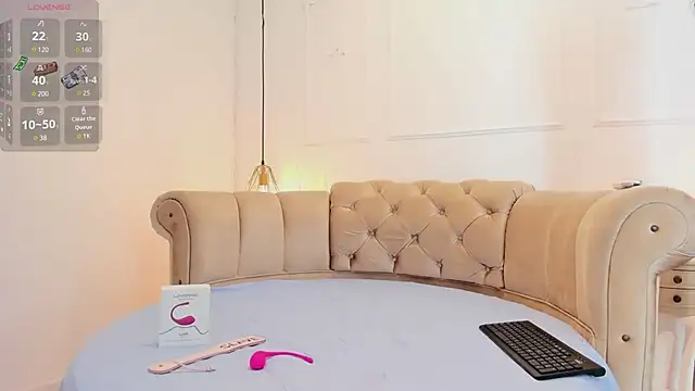 briannaduque online show from March 8, 12:41 pm