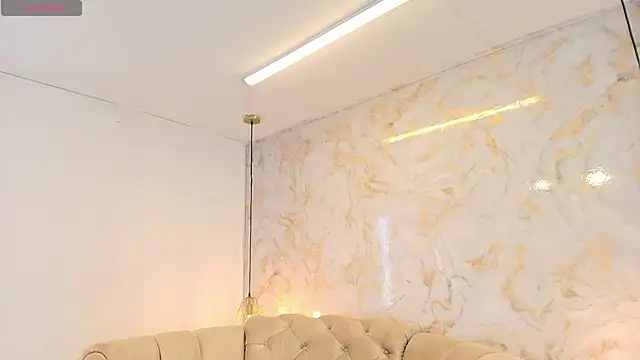 briannaduque online show from September 23, 1:36 pm