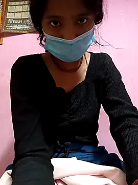 Snapshot of BabySlimmy10 chatting on December 13, 7:10 pm BabySlimmy10 online show from December 13, 7:10 pm