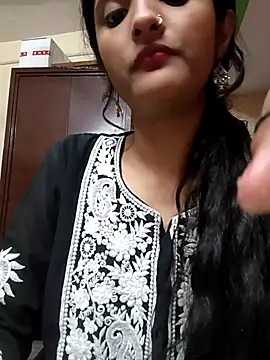 Snapshot of BabySlimmy10 chatting on March 6, 7:43 pm BabySlimmy10 online show from March 6, 7:43 pm