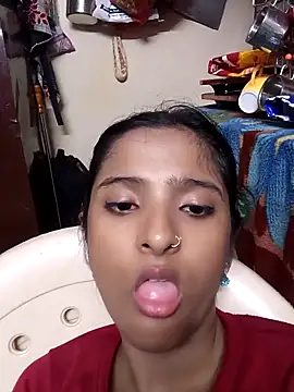 Snapshot of BabySlimmy10 chatting on September 21, 8:10 pm BabySlimmy10 online show from September 21, 8:10 pm