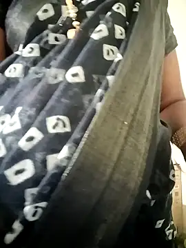 Snapshot of Cute-chinny chatting on January 21, 2:37 pm Cute-chinny online show from January 21, 2:37 pm