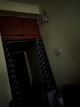 Snapshot of Cute-manisha chatting on February 5, 8:00 am Cute-manisha online show from February 5, 8:00 am