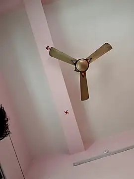 Snapshot of Cute-manisha chatting on February 19, 2:44 am Cute-manisha online show from February 19, 2:44 am