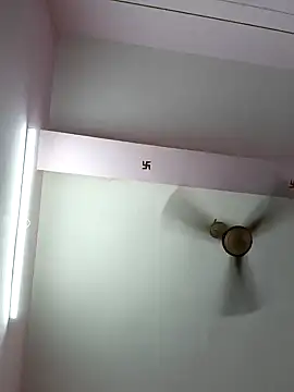 Snapshot of Cute-manisha chatting on March 11, 12:39 pm Cute-manisha online show from March 11, 12:39 pm