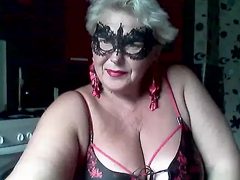 Lisa Suzie online show from July 23, 2:37 pm