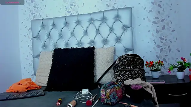 Snapshot of candymery chatting on January 11, 6:33 pm candymery online show from January 11, 6:33 pm