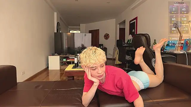 mapleg online show from April 5, 6:05 pm