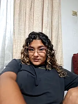 Snapshot of BrendaGirs chatting on October 16, 2:23 am BrendaGirs online show from October 16, 2:23 am