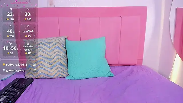 amandalee01 online show from March 18, 4:48 pm