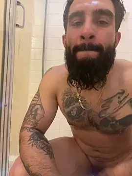 Snapshot of ValleyHammer chatting on January 14, 1:15 am ValleyHammer online show from January 14, 1:15 am