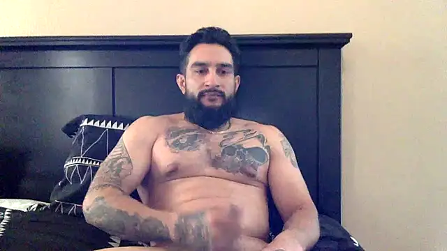 Snapshot of ValleyHammer chatting on February 19, 8:20 pm ValleyHammer online show from February 19, 8:20 pm