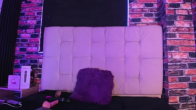 meelanyharux303av online show from March 3, 8:09 am