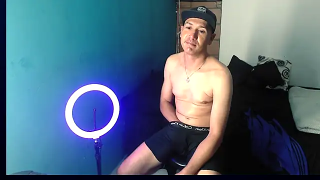 TOMMY COCK666 online show from December 22, 4:06 am