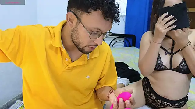 Snapshot of YuKinaHentaiI chatting on March 15, 11:29 am YuKinaHentaiI online show from March 15, 11:29 am