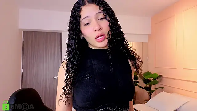 SHARONN     online show from November 8, 3:29 am