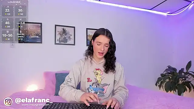 Snapshot of elafranco_ chatting on January 18, 7:28 pm elafranco online show from January 18, 7:28 pm