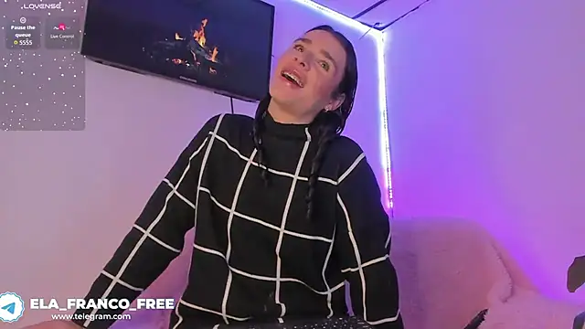 Snapshot of elafranco_ chatting on February 15, 11:56 pm elafranco online show from February 15, 11:56 pm