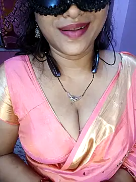 Snapshot of Sexy_Mona_Bhabhi chatting on September 14, 5:45 pm Sexy Mona Bhabhi online show from September 14, 5:45 pm