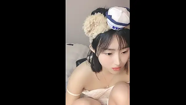 Snapshot of ffccvjsexx chatting on December 10, 4:17 pm ffccvjsexx online show from December 10, 4:17 pm