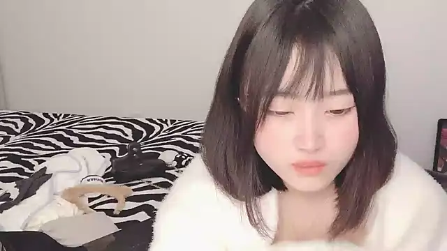 Snapshot of ffccvjsexx chatting on January 9, 12:19 pm ffccvjsexx online show from January 9, 12:19 pm